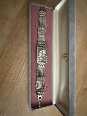 Vintage Filigree Women's Bracelet Watch with Marcasites.
